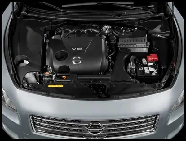 موتور V6 نیسان ماکسیما — نمای موتورخانه VQ35DE