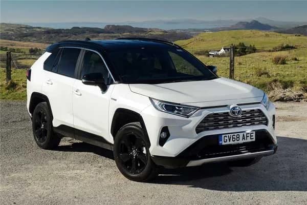 تویوتا RAV4 — خودروی شاسی‌بلند محبوب با گیربکس اتوماتیک
