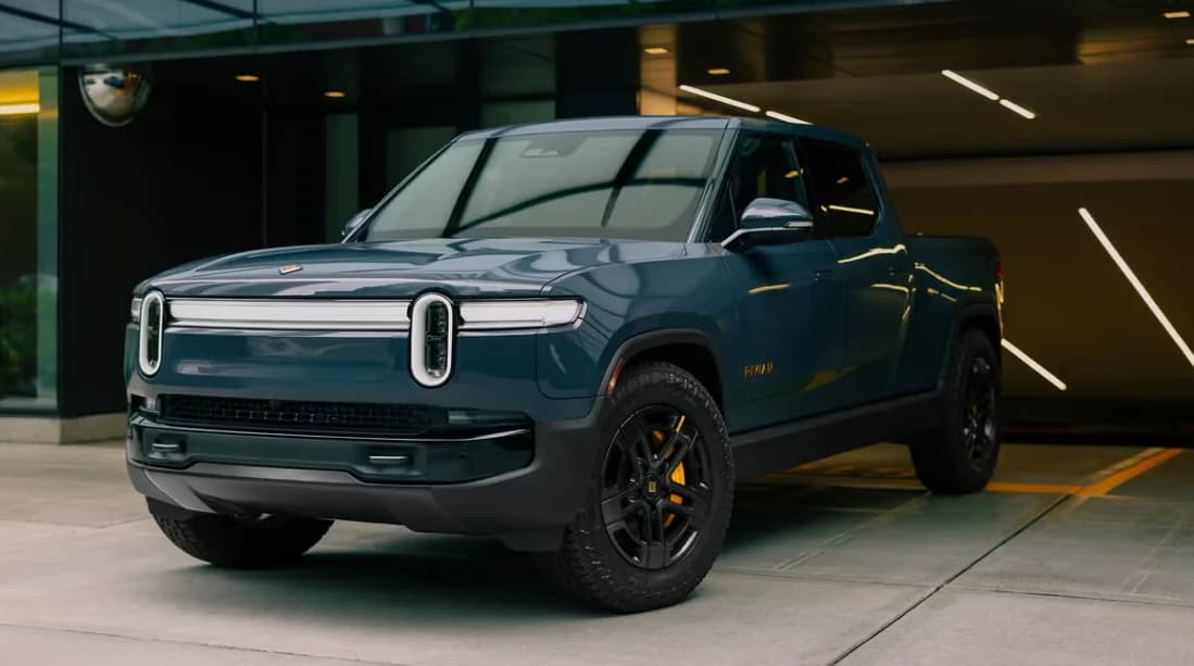 بررسی کامل خودروی Rivian R1T مدل 2025