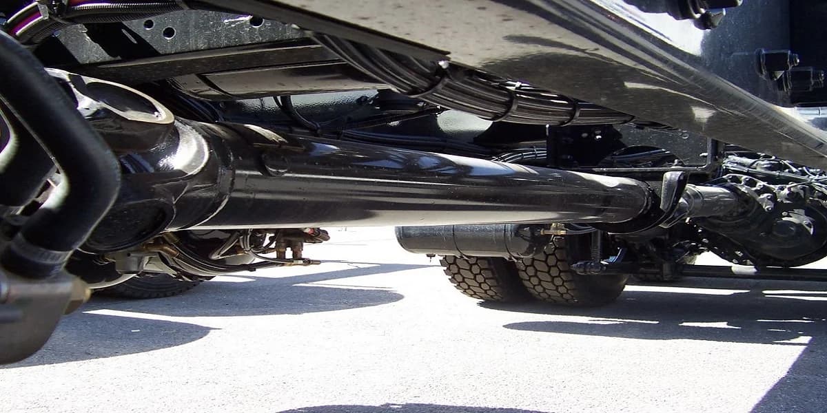 میل گاردان drive shaft