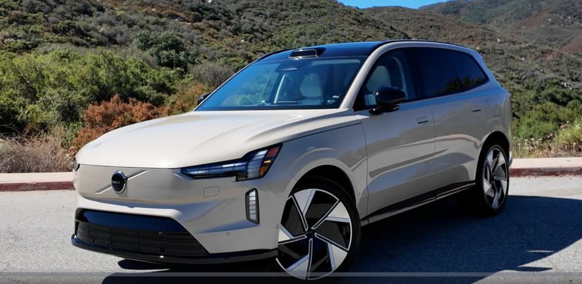 ولوو XC90 مدل 2025 نگاهی اجمالی