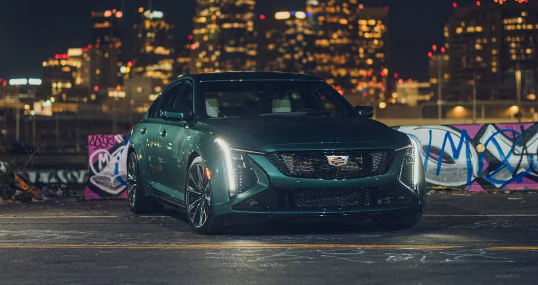 کادیلاک CT5-V بلک‌وینگ بررسی کامل