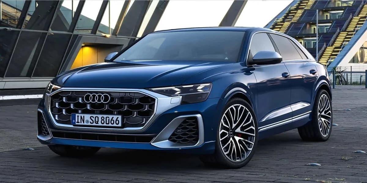 آئودی SQ8 e-tron 2024