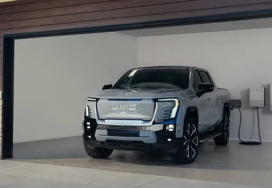 وانت برقی GMC Sierra EV Denali مدل 2025