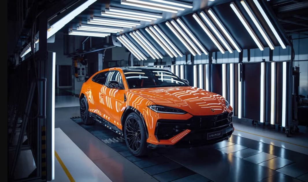 لامبورگینی اوروس ( Lamborghini Urus 2025)
